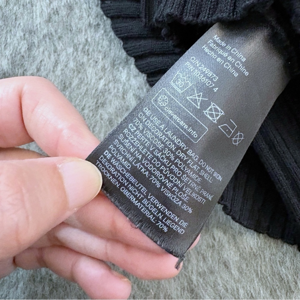 H&M Ribbed Rhinestone Cardigan - Picture 10 of 12